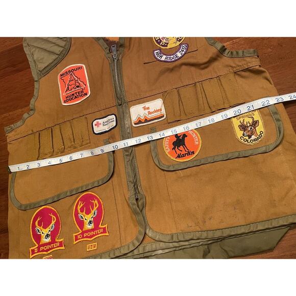 Vintage SafeTbak Hunting Best With Deer Patches And Pouch Safety Back - Picture 16 of 16
